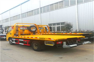 沿河附近拖车救援搭电